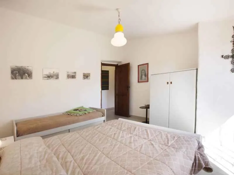 Daire Holiday Home In Torre Delle Stelle 31162
